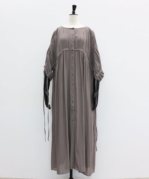 フレンチスリーブ・スモッキングワンピース