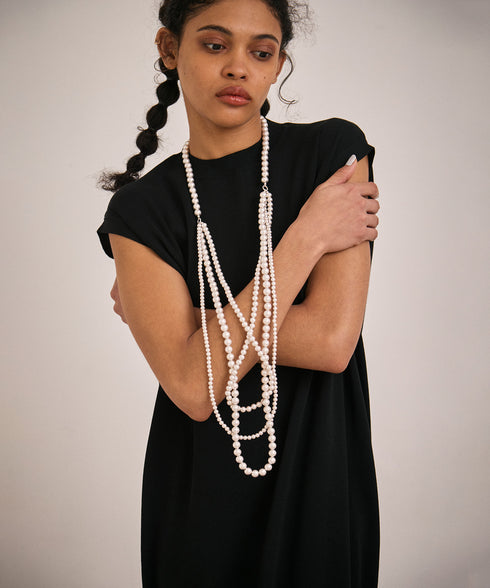 マルチアレンジボリュームボールネックレス