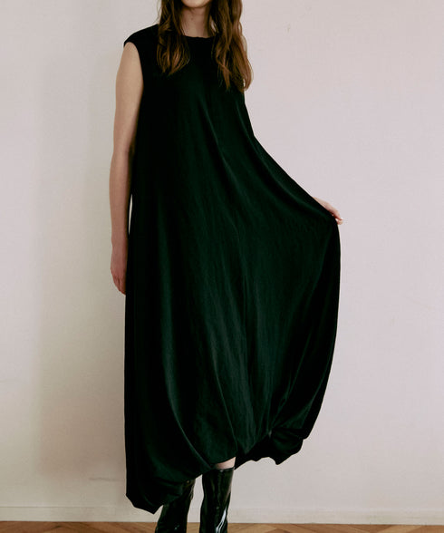 ノースリーブ・バルーンワンピース