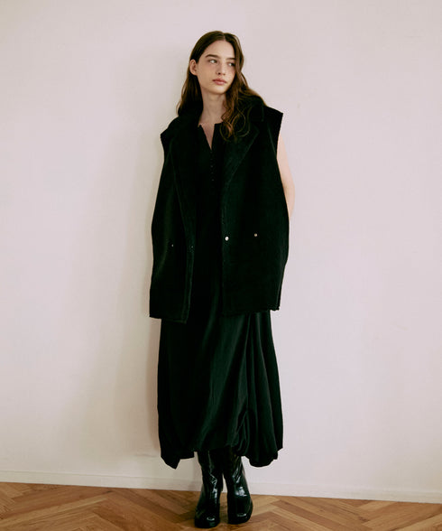 ノースリーブ・バルーンワンピース