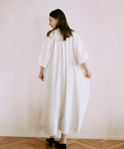 エンブロイダリーバルーンスリーブ・カフタンワンピース