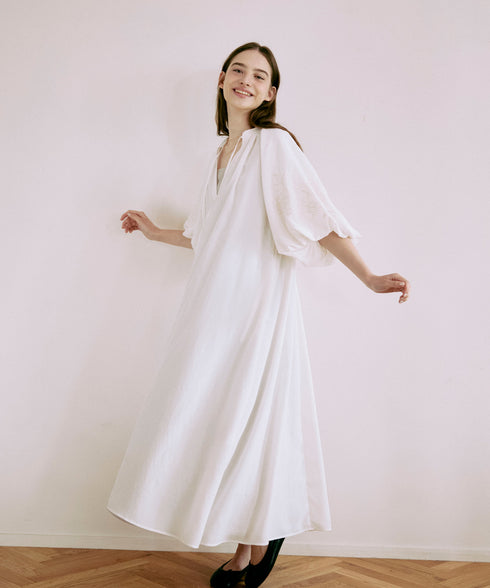 エンブロイダリーバルーンスリーブ・カフタンワンピース