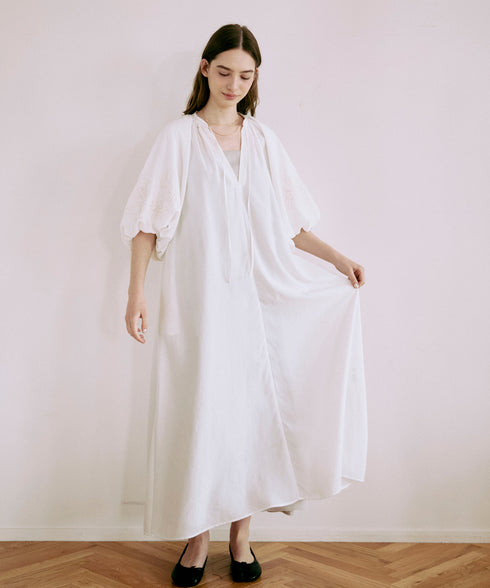 エンブロイダリーバルーンスリーブ・カフタンワンピース