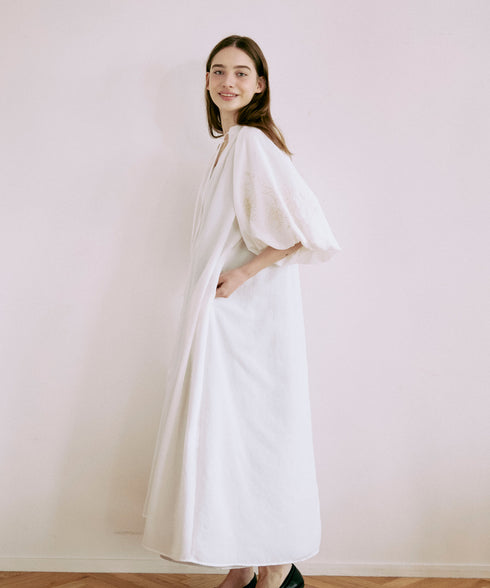 エンブロイダリーバルーンスリーブ・カフタンワンピース