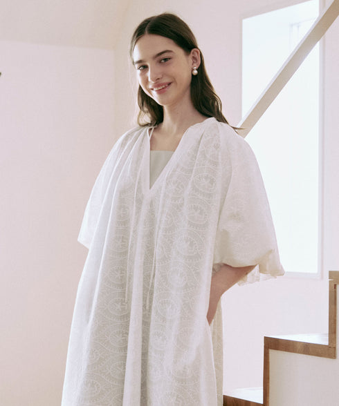 エンブロイダリーレースバルーンスリーブ・カフタンワンピース