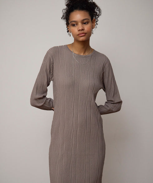 ピンタック風デザインニットワンピ