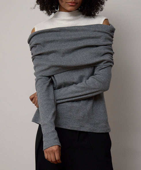 レイヤードドレープトップス