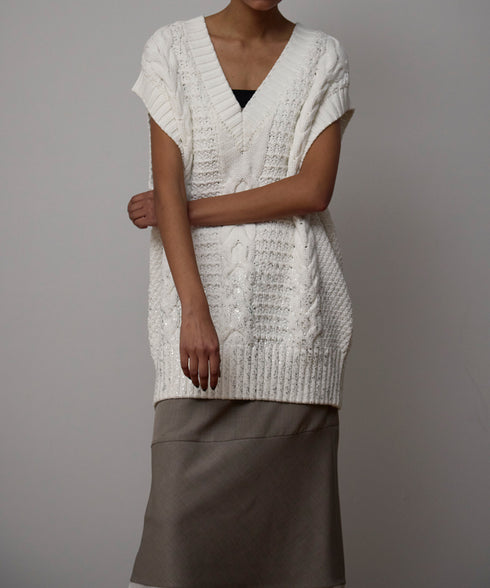 箔プリントニットベスト