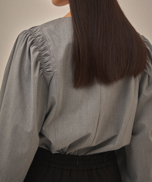 ショルダーギャザー ブラウス