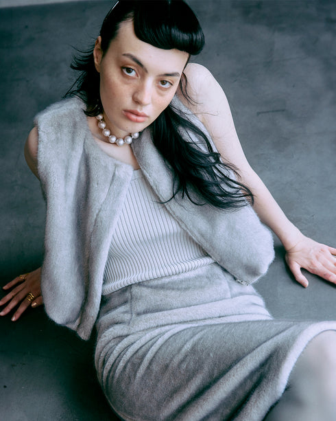 【2025.11 NEW IN】ウールボア・コンパクトジレ