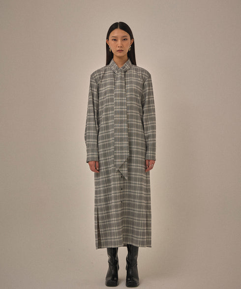 【12.8 InstaLIVE Pickup】モードタイアップドレス