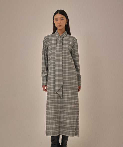 【12.8 InstaLIVE Pickup】モードタイアップドレス