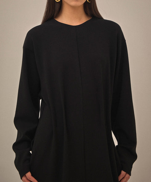 タックドフォルムジャンプスーツ