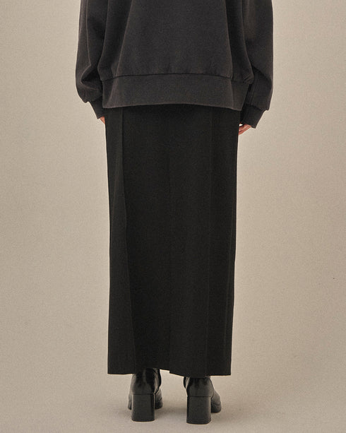 【2025.11 NEW IN】 ベルテッド ストレート スカート