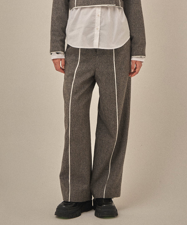 アウトラインパンツ