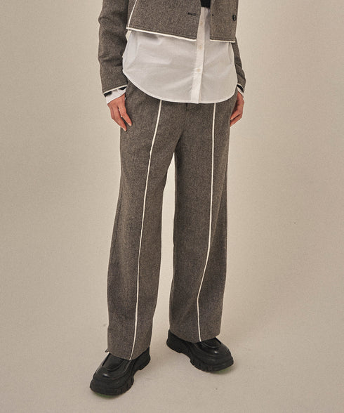 アウトラインパンツ