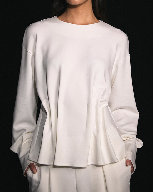 【2025.11 NEW IN】フォールドフォームトップ