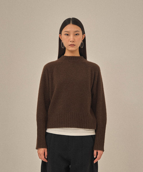 【2025.11 NEW IN】YAKショートニット