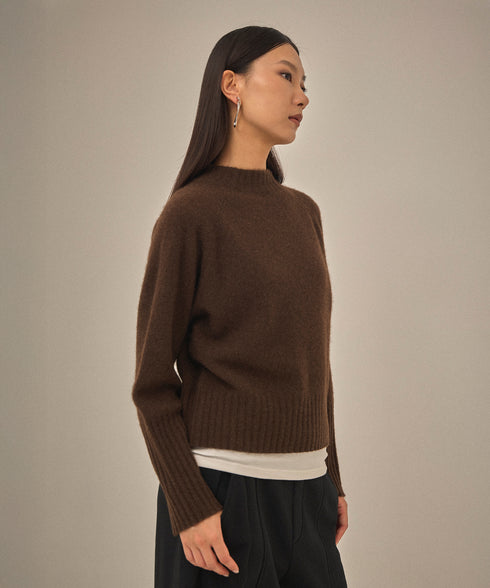 【2025.11 NEW IN】YAKショートニット