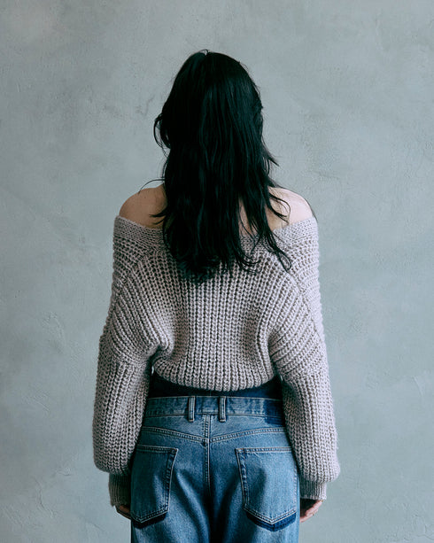 【2025.11 NEW IN】バルキーハンドニットカーデ