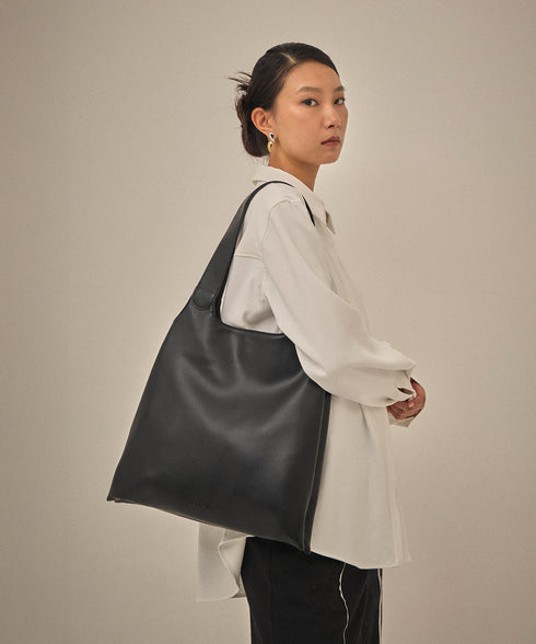 【2025.11 NEW IN】ラウンドハンドルトートバッグ