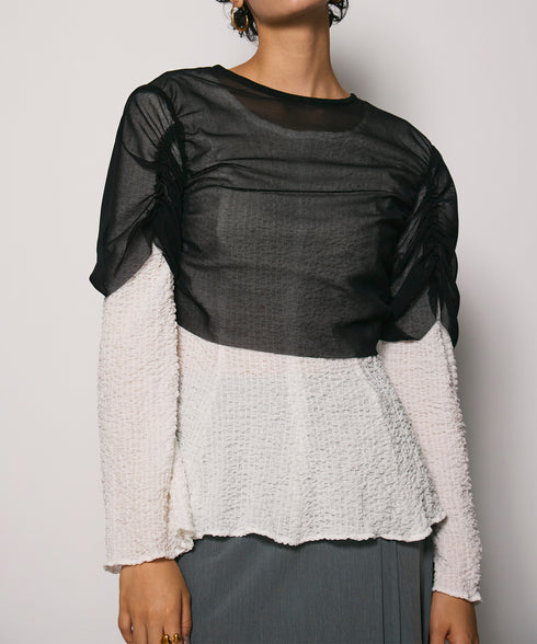 レイヤードルックブラウス