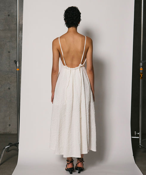 バックオープンキャミドレス