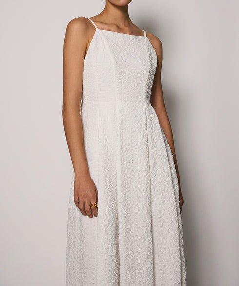 バックオープンキャミドレス