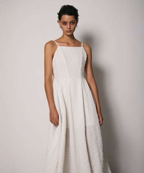 バックオープンキャミドレス