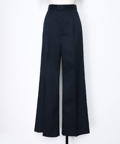 ワンタックストレートパンツ