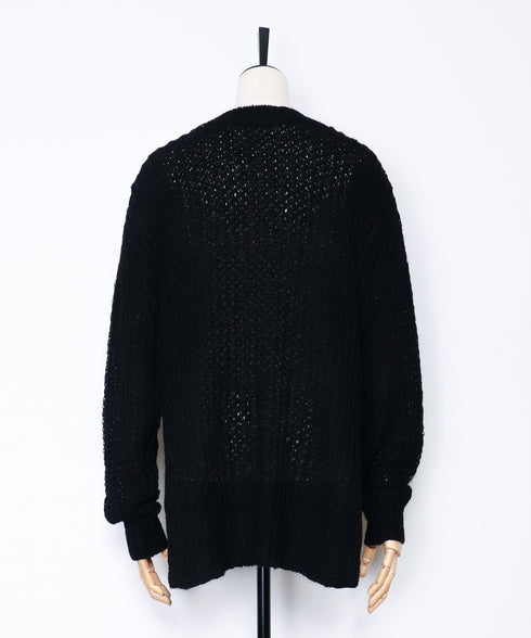 Vネックオフショルダーヘアリーニット