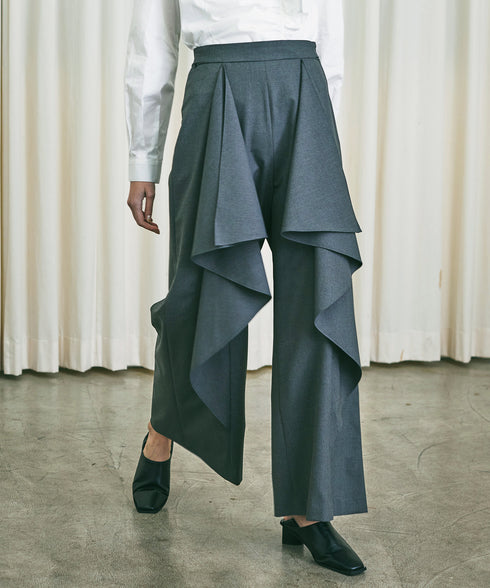 ラッフルワイドパンツ