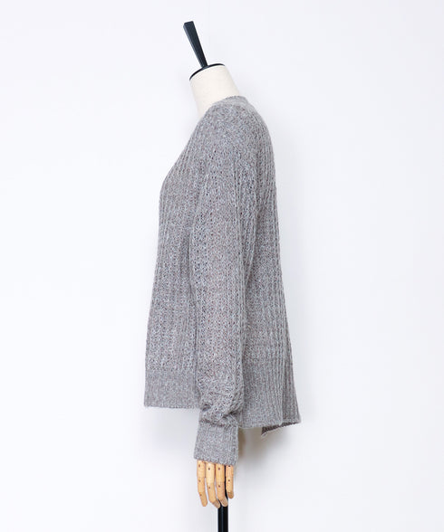 Vネックオフショルダーヘアリーニット