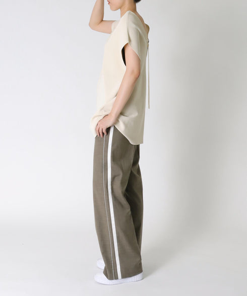 バックオープン&フレアートップス