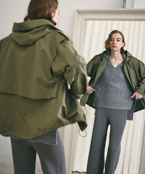 ユーティリティ・マウンテンパーカー