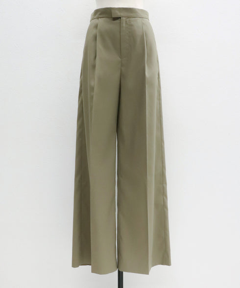 ワンタックストレートパンツ