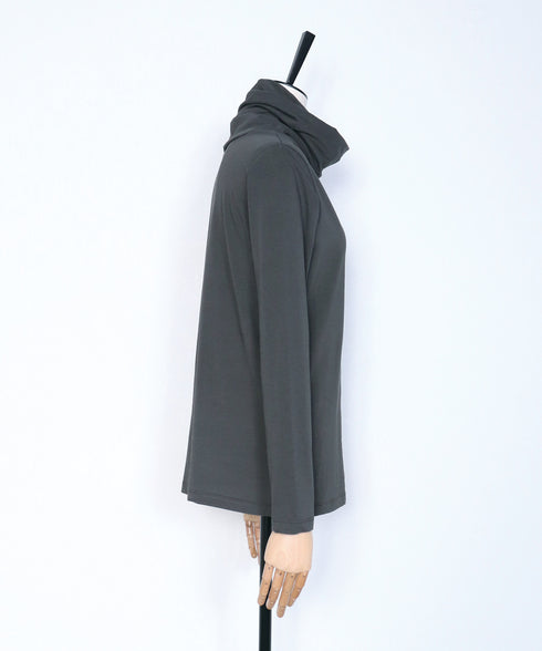 スヌードネック ロングTシャツ