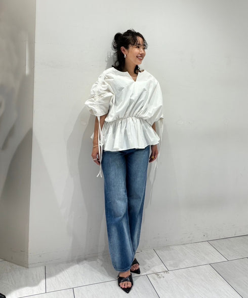 ストレートデニムパンツ