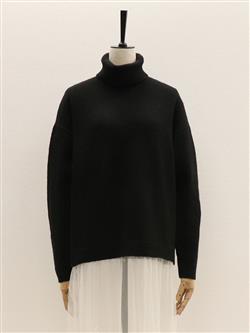 レースドッキングタートルニット