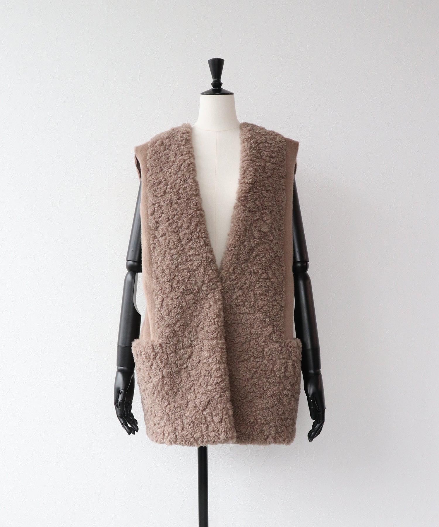 極美品✨ゼラール リバーシブル ムートン ロングジレ フォックスファー 13AR 美品✨ゼラール リバーシブル ムートン ロングジレ フォックス